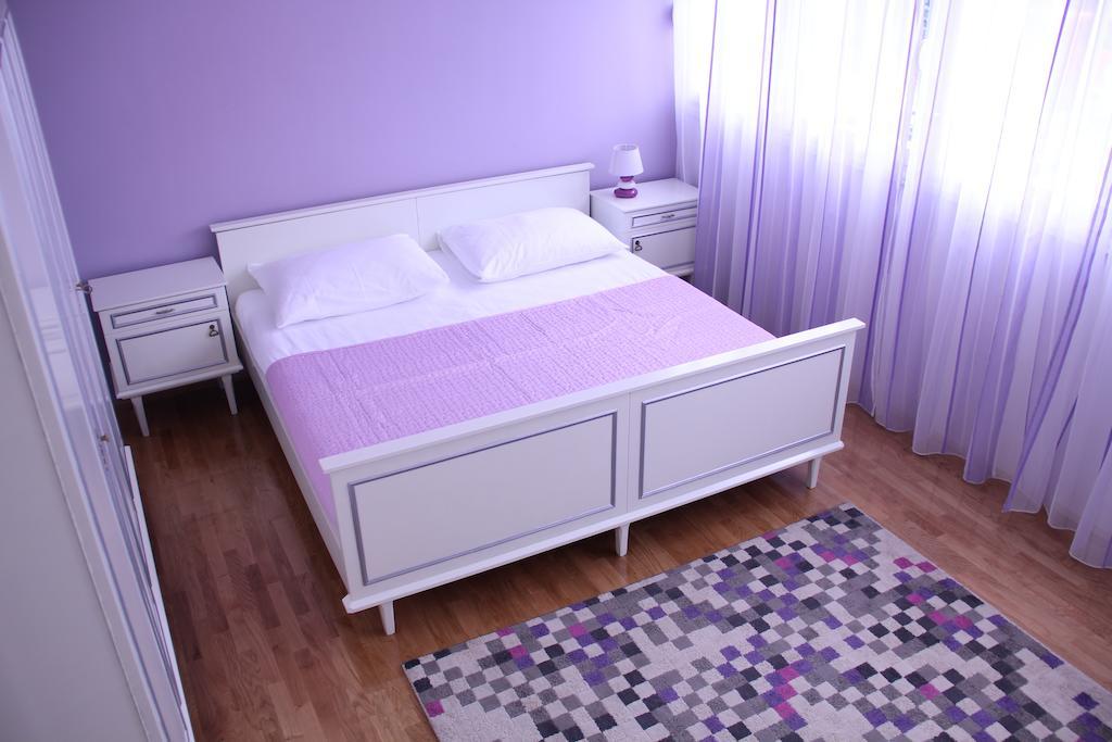 Apartma Mladena *